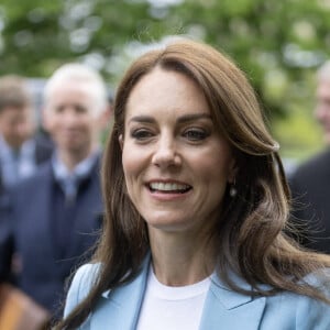 Elles sont restées secrètes pendant plusieurs semaines.
Dana - 02432177 - Catherine (Kate) Middleton, princesse de Galles, à la rencontre du public du concert du couronnement près du château de Windsor Catherine (Kate) Middleton, princesse de Galles, à la rencontre du public du concert du couronnement près du château de Windsor, le 7 mai 2023. Au lendemain du sacre du roi d'Angleterre et de la reine consort à l'abbaye de Westminster, 20.000 personnes sont venues assister à ce concert-événement avec L.Richie et K.Perry en tête d'affiche.