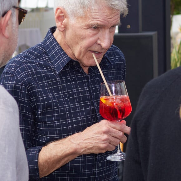 Aujourd'hui, l'heure est au glamour et à la détente
Harrison Ford au photocall de "Indiana Jones et le Cadran de la destinée" lors du 76ème Festival International du Film de Cannes, France, le 18 mai 2023. © Jacovides/Moreau/Bestimage