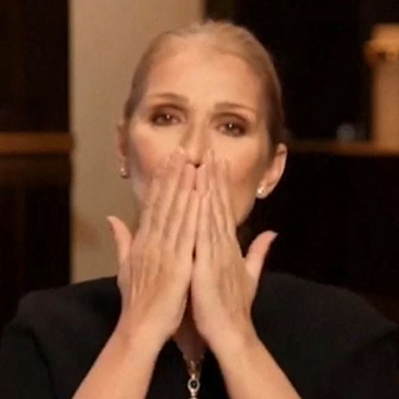 Céline Dion annonce le report, une nouvelle fois, de sa tournée européenne. Le 8 décembre 2022.