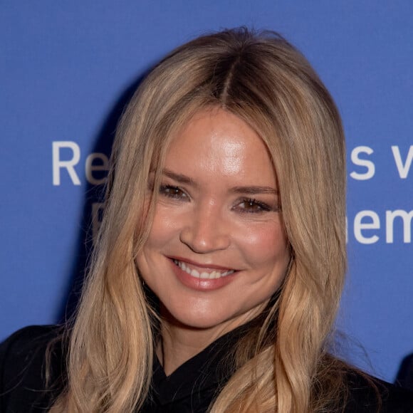 Virginie Efira a créé la surprise en dévoilant son magnifique baby bump en Une du dernier numéro de Télérama.
Virginie Efira - Les célébrités françaises assistent à la soirée d'ouverture du "28th Rendez-Vous with French Cinema" au Lincoln Center à New York. 