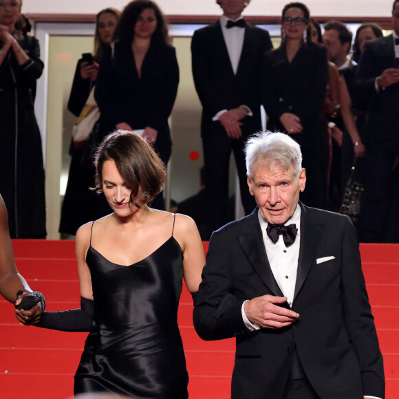 Shaunette Renée Wilson, Phoebe Waller-Bridge, Harrison Ford, Ethann Isidore - Descente des marches du film " Indiana Jones et le cadran de la destinée (Indiana Jones and the Dial of destiny) " lors du 76ème Festival International du Film de Cannes, au Palais des Festivals à Cannes. Le 18 mai 2023 © Jacovides-Moreau / Bestimage