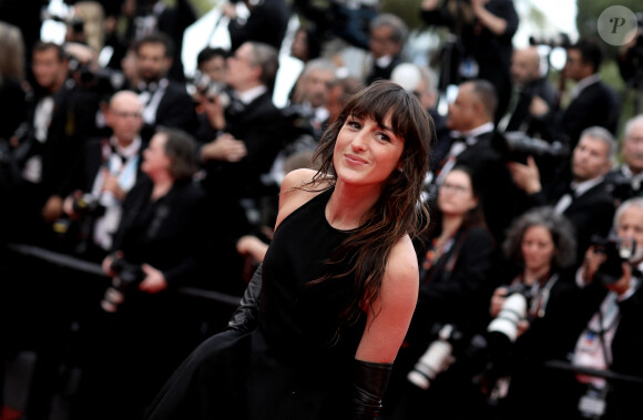 Juliette Armanet - Montée des marches du film « Indiana Jones et le cadran de la destinée (Indiana Jones and the Dial of destiny) » lors du 76ème Festival International du Film de Cannes, au Palais des Festivals à Cannes. Le 18 mai 2023 © Jacovides-Moreau / Bestimage