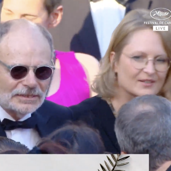 Jean-Pierre Darroussin et sa femme Anne Novion, réalisatrice du film Le Théorème de Marguerite, sur les marches du Palais des Festivals de Cannes, pour présenter Le Théorème de Marguerite, ce lundi 22 mai 2023