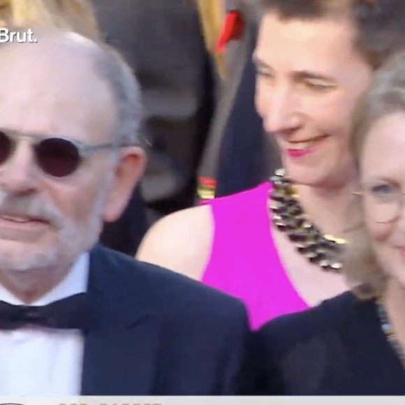 L'actrice, présente pour le film Le Théorème de Marguerite, a pris le pose avec l'équipe.
Jean-Pierre Darroussin et sa femme Anne Novion, réalisatrice du film Le Théorème de Marguerite, sur les marches du Palais des Festivals de Cannes, pour présenter Le Théorème de Marguerite, ce lundi 22 mai 2023