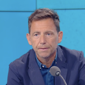 Estelle Denis excédée par son chroniqueur Daniel Riolo dans "Estelle Midi" - RMC Story