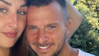 Surprise ! Vincent Shogun et sa belle Cléa font une grande annonce