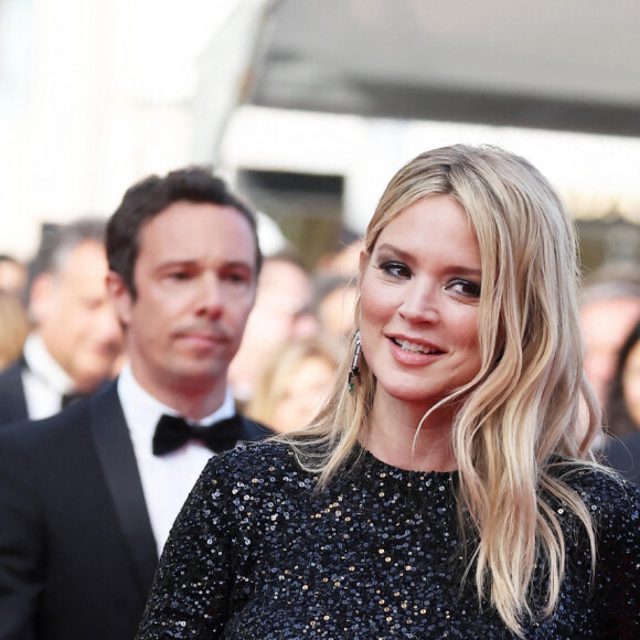 Virginie Efira (enceinte) - Montée des marches du film " La passion de Dodin Bouffant " lors du 76ème Festival International du Film de Cannes, au Palais des Festivals à Cannes. Le 24 mai 2023 © Jacovides-Moreau / Bestimage 