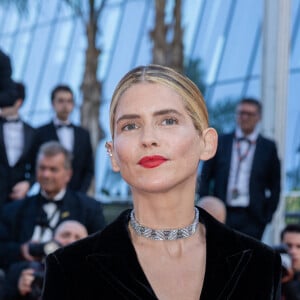 Cheveux plaqués et queue de cheval basse... La mise en beauté de la comédienne a fait sensation 
Alice Taglioni - Montée des marches du film " L'été dernier " lors du 76ème Festival International du Film de Cannes, au Palais des Festivals à Cannes. Le 25 mai 2023 © Olivier Borde / Bestimage 