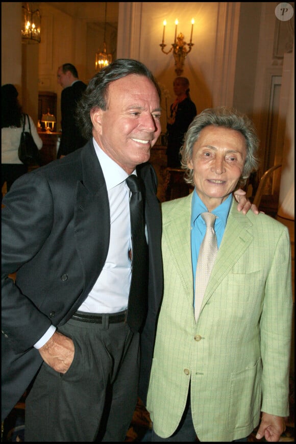 Julio Iglesias et Robert Toutan à Paris