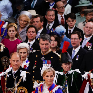Le prince Edward, duc d'Edimbourg et Sophie, duchesse d'Edimbourg, James Mountbatten-Windsor, Comte de Wessex, Lady Louise Windsor, Le duc et la duchesse de Gloucester, Vice Admiral Sir Tim Laurence et La princesse Anne, Le prince Andrew, duc d'York, La princesse Beatrice d'York et son mari Edoardo Mapelli Mozzi, La princesse Eugenie d'York et son mari Jack Brooksbank et Le prince Harry, duc de Sussex - Les invités à la cérémonie de couronnement du roi d'Angleterre à l'abbaye de Westminster de Londres, Royaume Uni, le 6 mai 2023. 