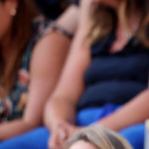 Sur les réseaux sociaux, Swann est très actif.
Jean-Luc Reichmann et son fils Swann - Célébrités dans les tribunes des Internationaux de France de tennis de Roland Garros 2023 le 6 juin 2023. © Jacovides-Moreau/Bestimage