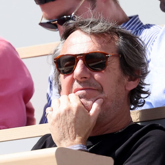 Jean-Luc Reichmann - Célébrités dans les tribunes des Internationaux de France de tennis de Roland Garros 2023 le 6 juin 2023. © Jacovides-Moreau/Bestimage 