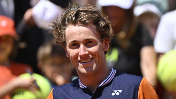 Casper Ruud : La sensation de Roland-Garros en couple avec une blonde plantureuse
