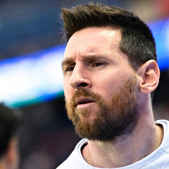 "Sa venue a été, de moins point de vue, inutile en terme footballistique, ça n'a pas fait progresser le club", a lancé le compagnon de Géraldine Maillet
 
Lionel Messi - Match de Football Ligue 1 Uber Eats PSG Vs Ajaccio (5-0) au Parc des Princes à Paris le 13 mai 2023. © Federico Pestellini / Panoramic / Bestimage
