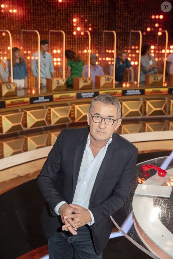 Christophe Dechavanne est abimé par l'amour
Exclusif Christophe Dechavanne - Enregistrement du jeu "À Prendre Ou À Laisser" (APOAL) présenté par Christophe Dechavanne et diffusé sur C8. © Jack Tribeca/Bestimage