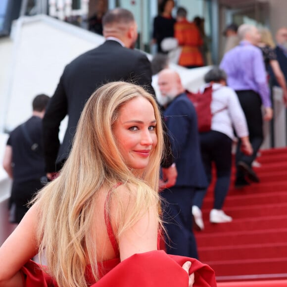 Jennifer Lawrence - Montée des marches du film "Anatomie d'une chute" lors du 76e Festival de Cannes. Le 21 mai 2023. © Jacovides-Moreau / Bestimage