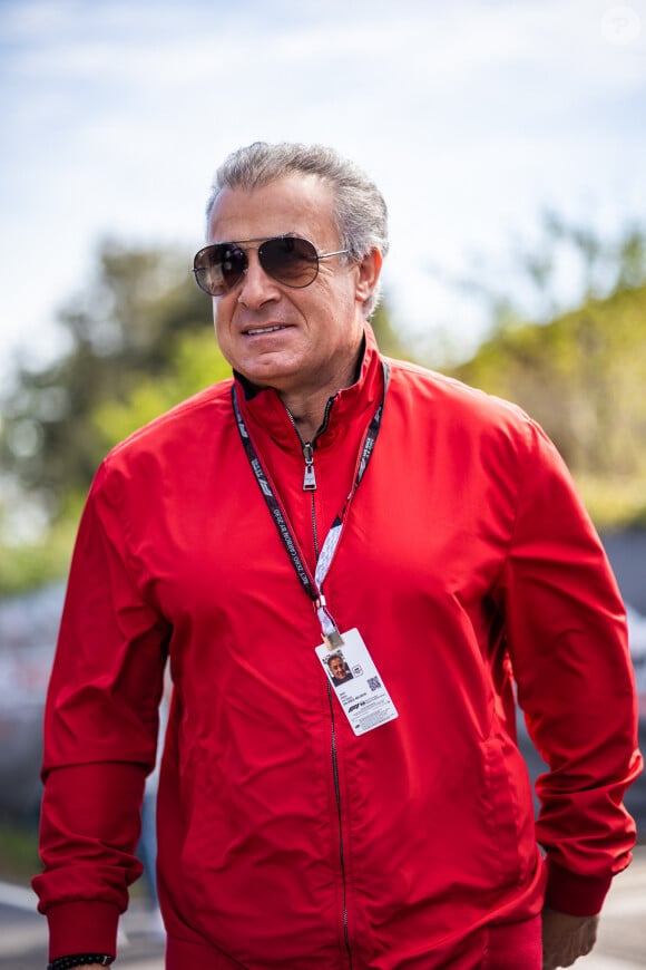 Jean Alesi au Grand Prix de Formule 1 d’Emilie-Romagne sur le circuit d’Imola, Itamie, le 23 avril 2022. © DPPI/Panoramic/Bestimage