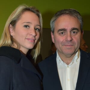 La maman a partagé sur Instagram un cliché en noir et blanc des petits pieds du nourrisson.
Xavier Bertrand et Vanessa Williot - Emmanuel Macron remet les insignes de Commandeur dans l'Ordre de la Légion d'honneur à Jacky Lebrun président de la CCI Picardie lors d'une cérémonie au Carré de la République à Amiens le 25 novembre 2016. © Gian Gorassini / Bestimage 