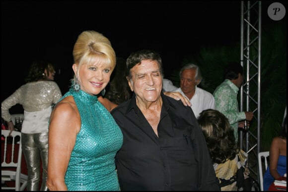 Ivana Trump et Tony Murray - Fête gitane organisée par le milliardaire Tony Murray dans sa villa Las Brisas.