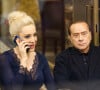 Silvio Berlusconi est décédé à l'âge de 86 ans. 
Silvio Berlusconi avec sa compagne Marta Fascina da Cracco au restaurant du chef Carlo Cracco dans la Galleria Vittorio Emanuele à Milan, Italie. 