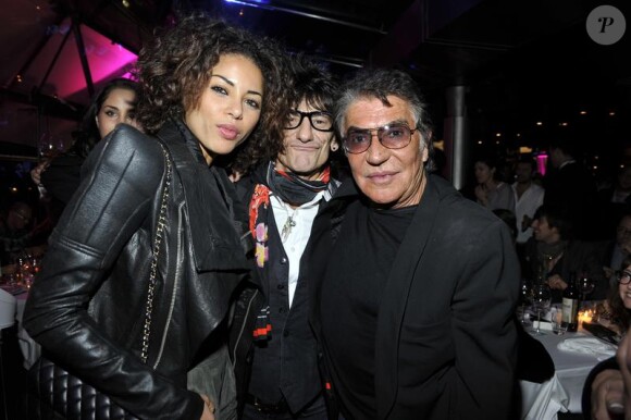 Ana Araujo au côté de Ronnie Wood et Roberto Cavalli lors de la soirée Roberto Cavalli à Milan à l'occasion de la Fashion Week le 28 février 2010