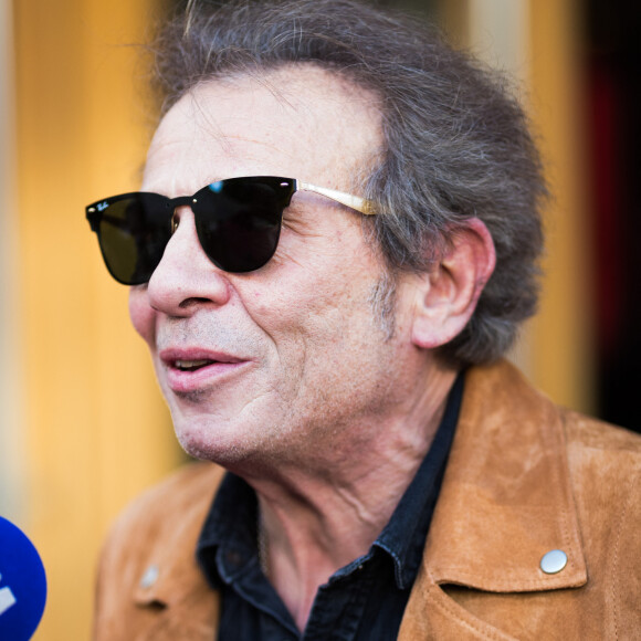 Exclusif - Philippe Manoeuvre - Arrivée à la journée Spécial Johnny au Grand Rex "Son rève américain", pour la projection des documentaires "Johnny USA" et "A nos promesses". Le 21 octobre 2020 © Tiziano Da Silva / Bestimage