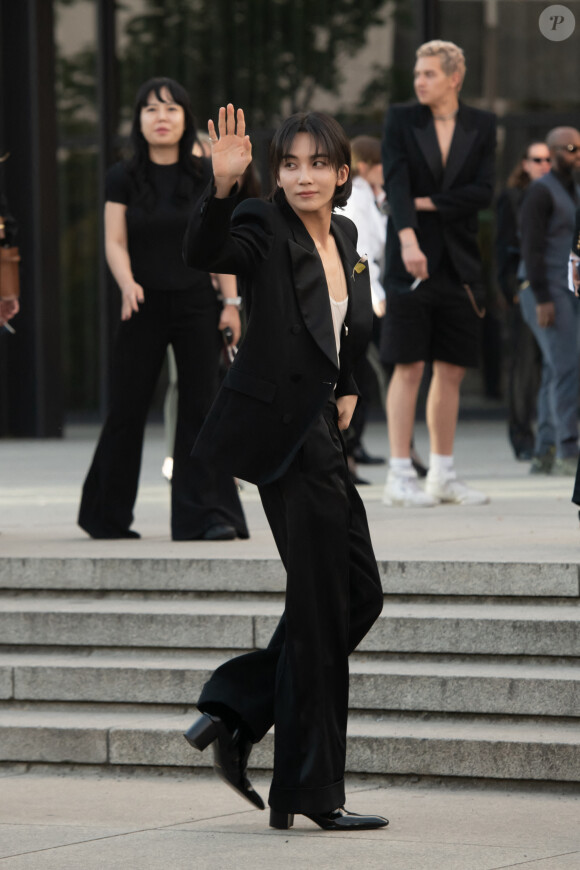 Yoon Jeong-han au défilé Summer 2024 Saint-Laurent intitulé "Each Man Kills The Thing He Loves" à Berlin, le 12 juin 2023.