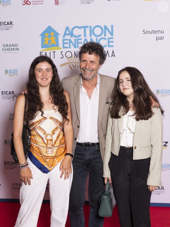 Christophe Carrière et ses filles Louise et Louna - 6e édition "Action Enfance fait son cinéma" au Grand Rex à Paris le 12 juin 2023. © Pierre Perusseau/Bestimage