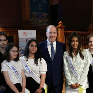 Cette initiative prend place tous les ans depuis 2014 dans l'espoir de protéger les océans.
Le prince Albert II de Monaco - Cérémonie de remise de prix du concours pédagogique "Oceano pour Tous" au musée Océanographique de Monaco, le 13 juin 2023. © Jean-François Ottonello/Nice Matin/Bestimage