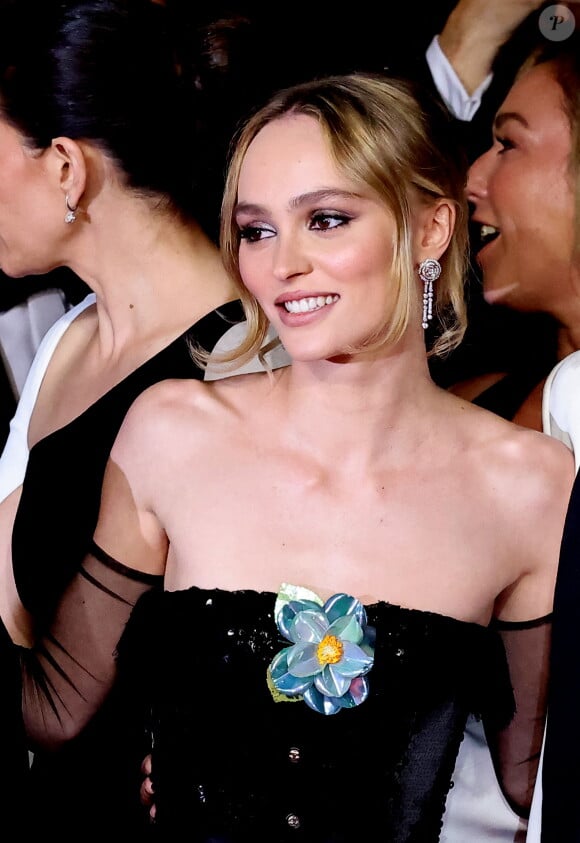 Lily-Rose Depp - Montée des marches du film " The Idol " lors du 76ème Festival International du Film de Cannes, au Palais des Festivals à Cannes. Le 22 mai 2023 © Jacovides-Moreau / Bestimage