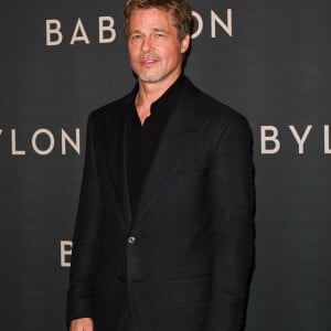 Brad Pitt à la première du film "Babylon" au cinéma Le Grand Rex à Paris, France, le 14 janvier 2023. © Coadic Guirec/Bestimage 