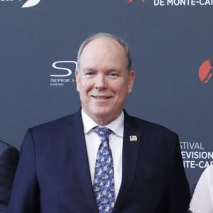 Louis Ducruet, sa femme Marie, le prince Albert II de Monaco, Julia de Nunez et Camille Gottlieb - Cérémonie d'ouverture du 62e Festival de Télévision de Monte-Carlo, à Monaco, le 16 juin 2023. © Denis Guignebourg/BestImage