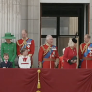 Le Roi Charles vit son premier anniversaire officiel de souverain le 17 juin pour la journée Trooping the colour. 