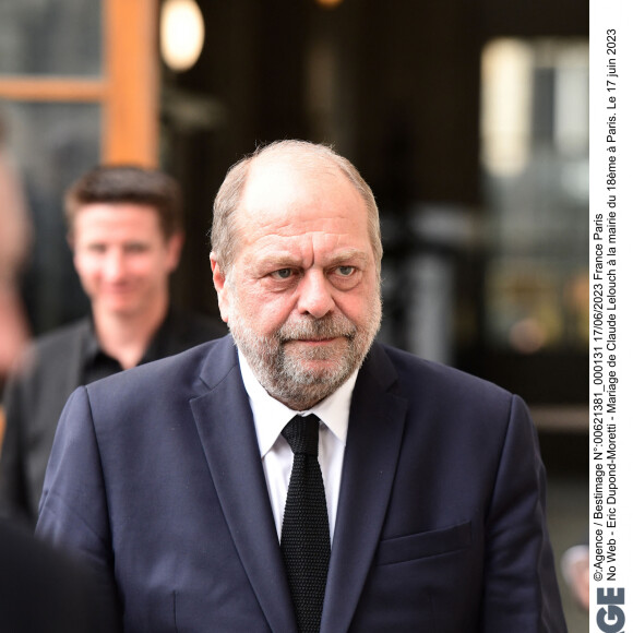 Eric Dupond-Moretti - Mariage de Claude Lelouch à la mairie du 18ème à Paris. Le 17 juin 2023. ©Agence / Bestimage
