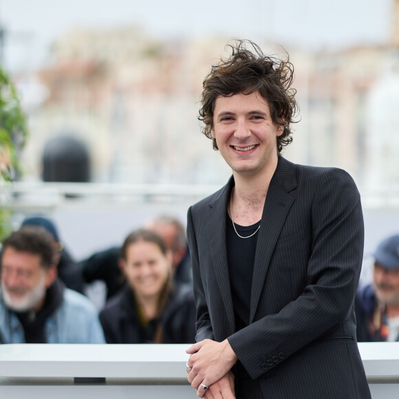 Vincent Lacoste au photocall de "Le temps d'aimer" lors du 76ème Festival International du Film de Cannes, au Palais des Festivals à Cannes, France, le 21 mai 2023 © Jacovides-Moreau/Bestimage