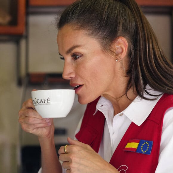 La reine Letizia d'Espagne en visite à la coopérative de café ECOMUN-CECOESPE à Cali lors du deuxième jour de son voyage officiel en Colombie. Le 14 juin 2023 