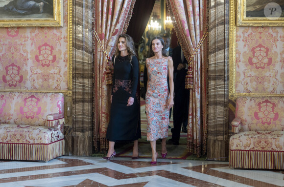 La reine Letizia d'Espagne et la reine Rania de Jordanie - Le couple royal de Jordanie reçu par le couple royal d'Espagne au palais royal de Madrid. Le 19 juin 2023 