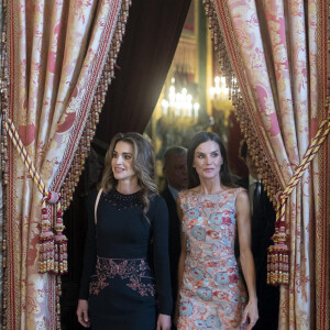 La reine Letizia d'Espagne et la reine Rania de Jordanie - Le couple royal de Jordanie reçu par le couple royal d'Espagne au palais royal de Madrid. Le 19 juin 2023 
