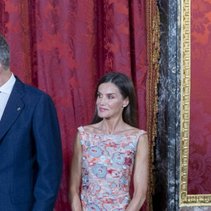 Le roi Felipe VI et la reine Letizia d'Espagne, reçoivent le roi Abdallah II et la reine Rania de Jordanie au palais royal de Madrid, le 19 juin 2023.