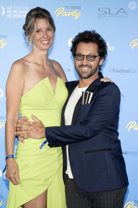 ... si ce n'est qu'elle est beaucoup plus grande que le comédien !
Stéphanie Seguin et Frédéric Diefenthal lors du 62ème Festival de la Télévision de Monte-Carlo, le 17 juin 2023. Photo by David Niviere/ABACAPRESS.COM