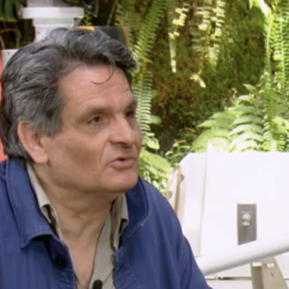 Harold Hessel annonce que l'objet d'un vendeur est un faux dans Affaire conclue, France 2