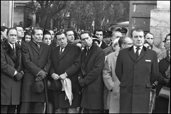 Archives - Fernandel aux obsèques de l'actrice Martine Carol à Paris en 1967.