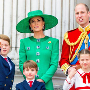 Le prince George, le prince Louis, la princesse Charlotte, Kate Catherine Middleton, princesse de Galles, le prince William de Galles - La famille royale d'Angleterre sur le balcon du palais de Buckingham lors du défilé "Trooping the Colour" à Londres. Le 17 juin 2023