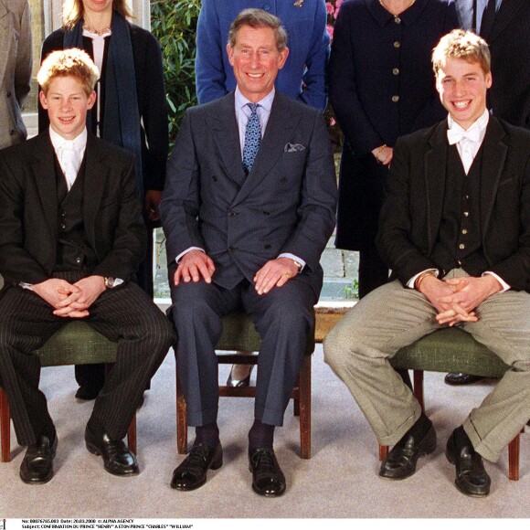 Confirmation du prince William à Eton College, avec le prince Charles et le prince Harry.