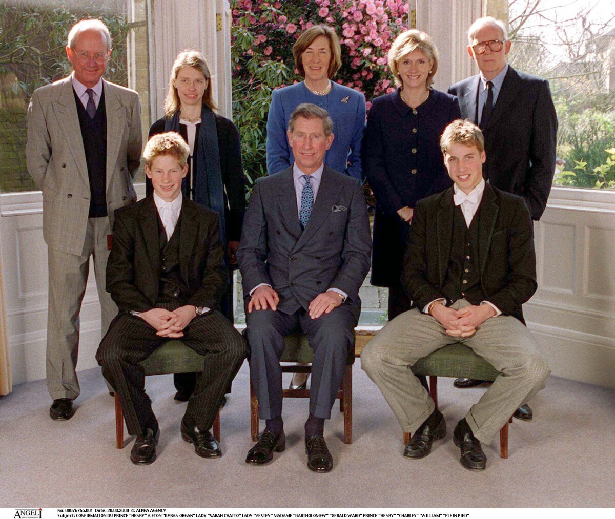 Photo Les princes Wiliam et Harry à Eton College avec leur père, le