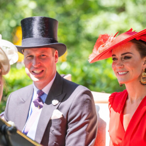 Kate Middleton et le prince William lors de la quatrième journée du Royal Ascot dans le Berkshire, le 23 juin 2023.