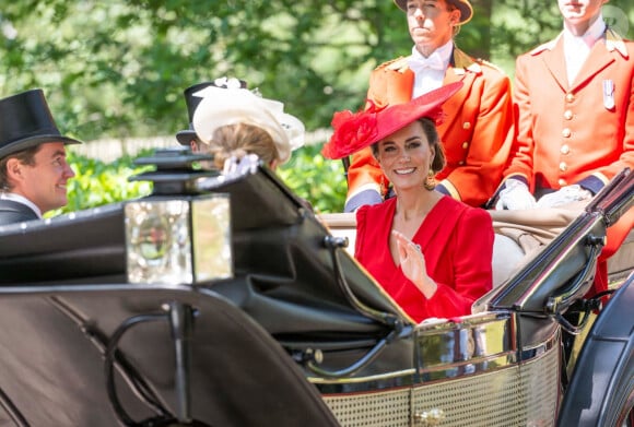 Kate Middleton lors de la quatrième journée du Royal Ascot dans le Berkshire, le 23 juin 2023.