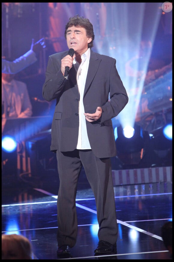 Claude Barzotti dans l'émission "Les années folles" en décembre 2010.