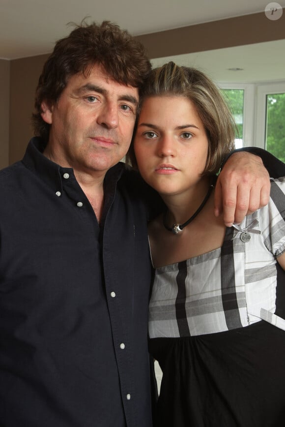 Archives - Claude Barzotti et sa fille Sarah - Portrait du chanteur Claude Barzotti à Bruxelles le 15 juin 2016. 