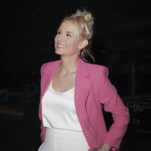 Exclusif - Élodie Gossuin - Backstage - Enregistrement de l'émission "Ce soir on chante pour l'Unicef, pour chaque enfant" à La Seine Musicale, diffusée le 25 avril sur W9. Le 13 mars 2023. W9 vous propose une soirée musicale exceptionnelle, "Ce soir on chante pour l'UNICEF, pour chaque enfant",au profit du fond d'urgence de l'UNICEF. © G.Gaffiot-J.Tribeca / Bestimage 